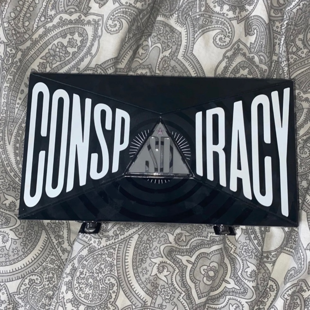 Shane Dawson X Jeffree Star Conspiracy Palatte